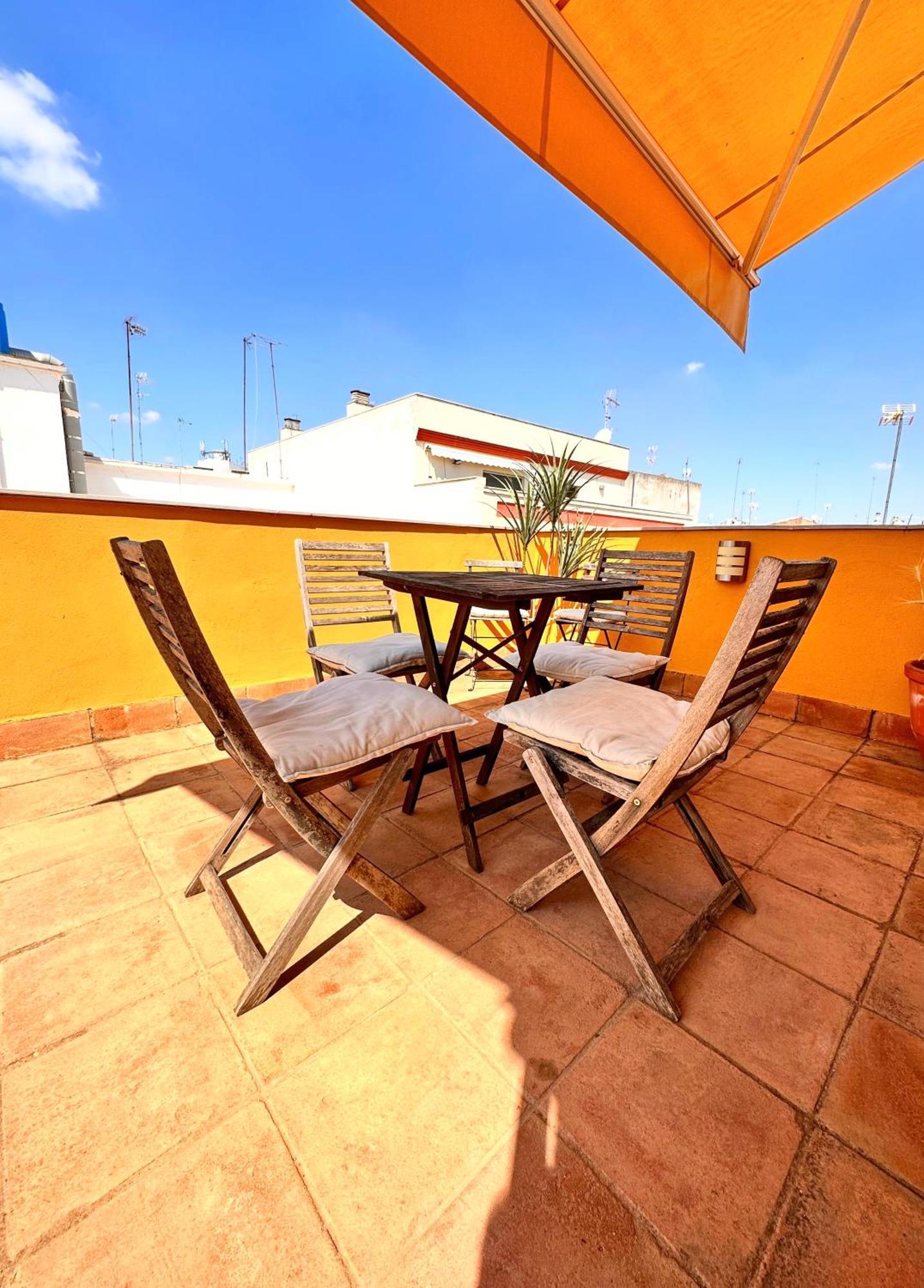 Penthouse Near Cathedral Private Rooftop Private Parking セビリア エクステリア 写真