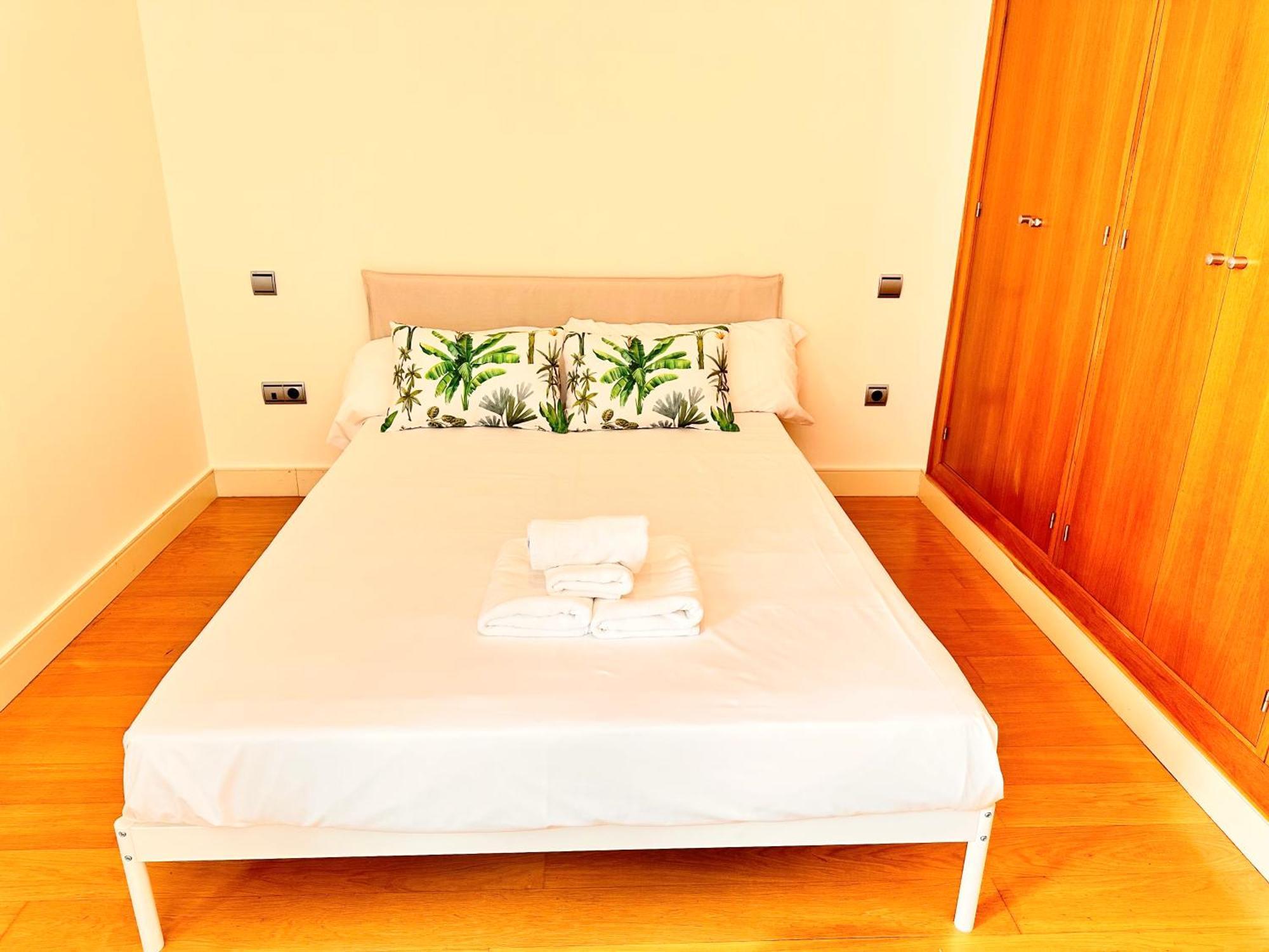 Penthouse Near Cathedral Private Rooftop Private Parking セビリア エクステリア 写真