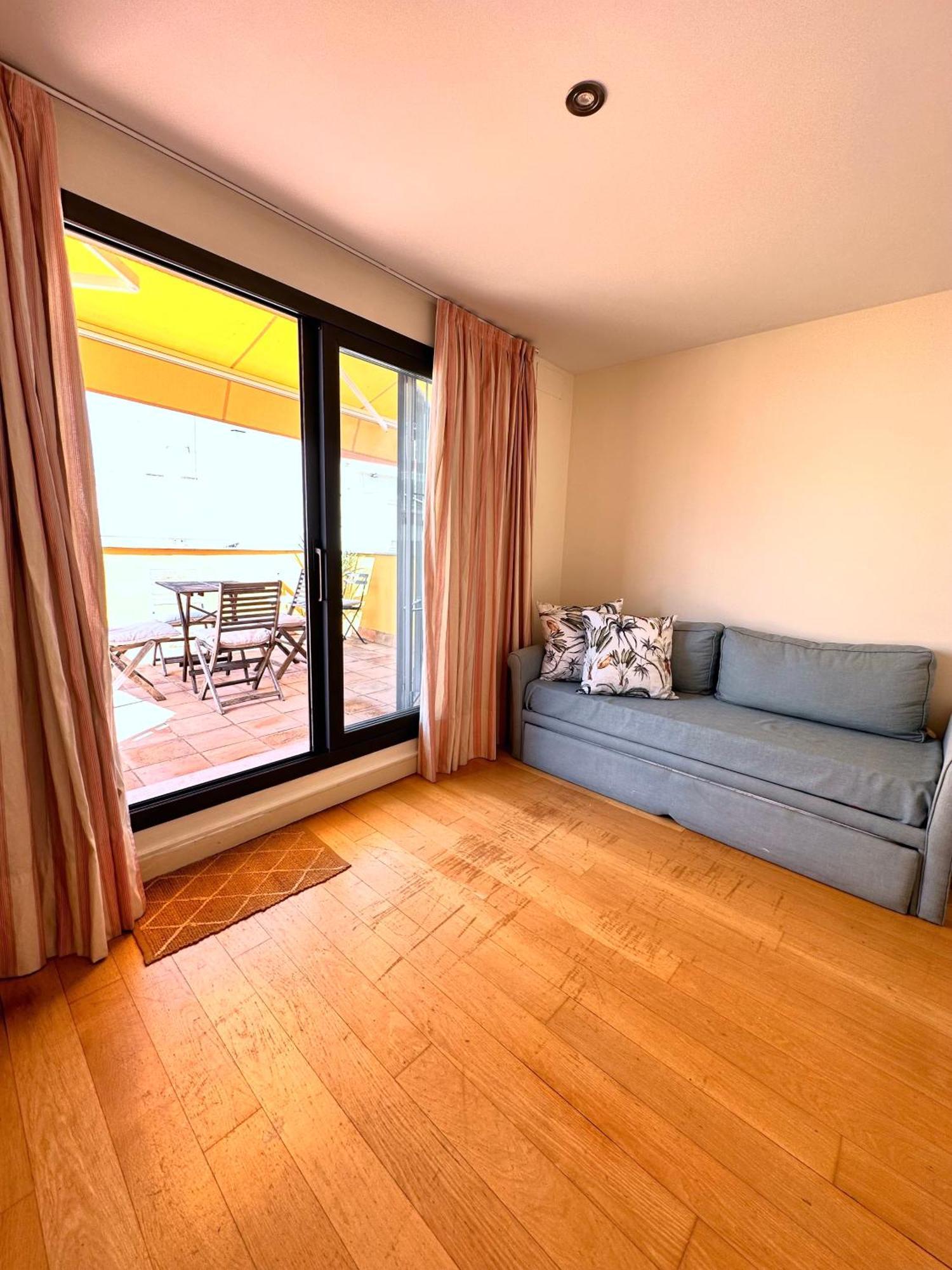 Penthouse Near Cathedral Private Rooftop Private Parking セビリア エクステリア 写真